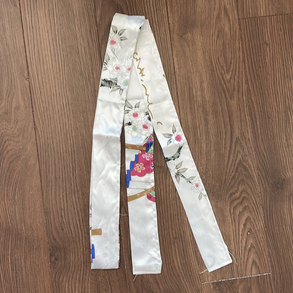 Kimono - Picture 5 of 7